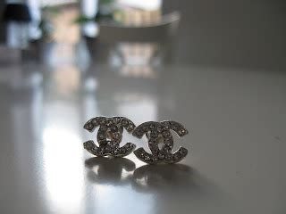 chanel oorbellen nep